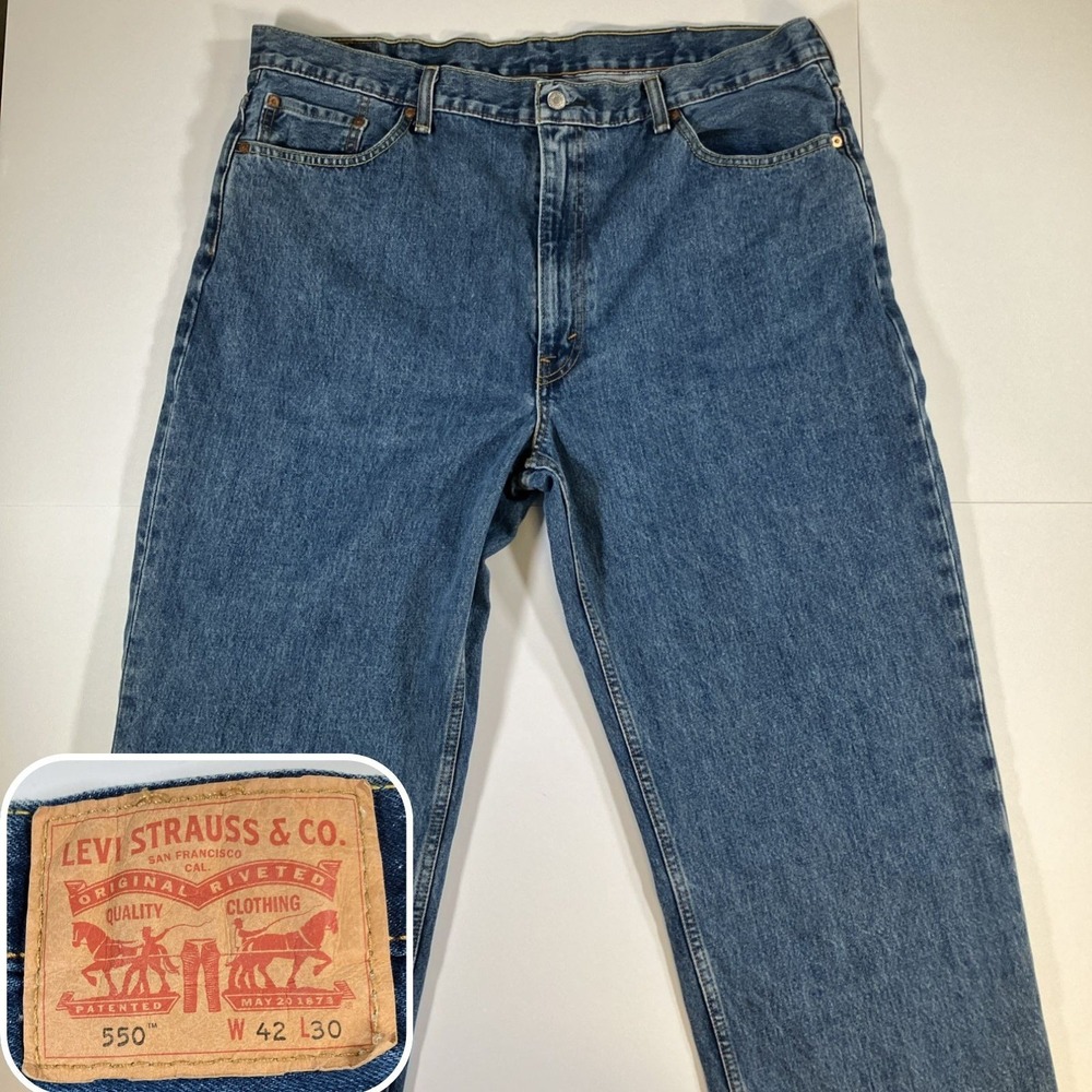 Levi's 550 Jeans Mens 42x30 Blue Relaxed Fit Tapered‎ Denim Cotton